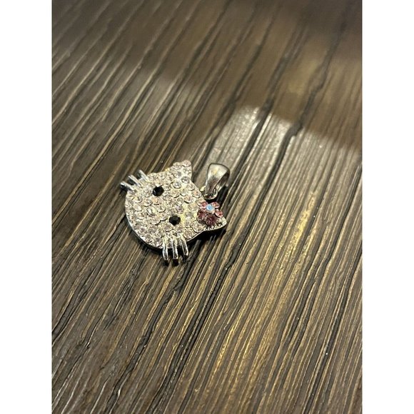 Hello Kitty Rhinestone Diamond Pendant Charm With Flower. - Picture 4 of 4